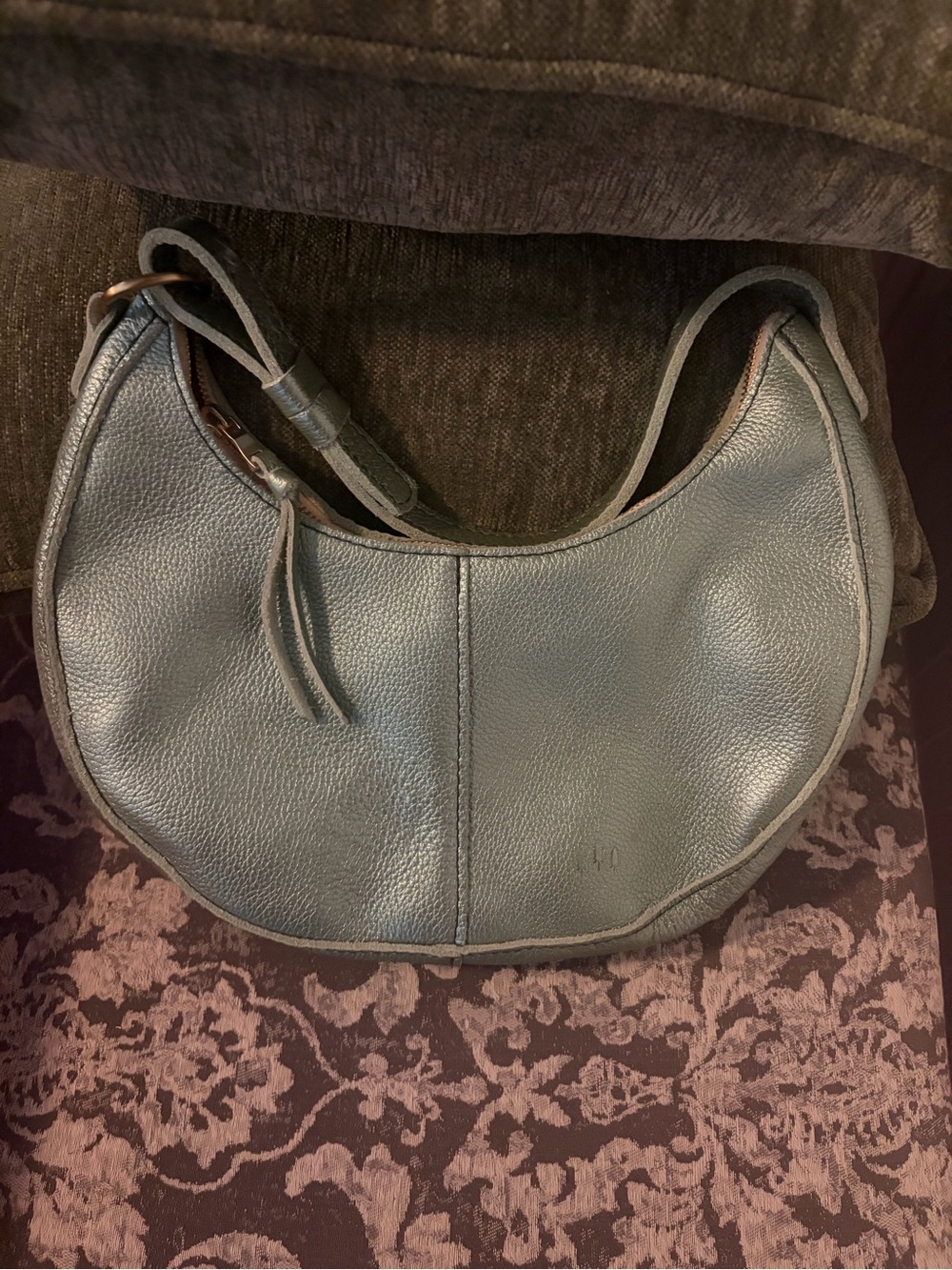 Portland Leather small Nora in Beetle